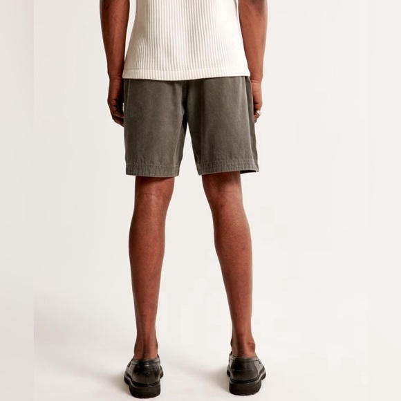 Abercrombie & Fitch x Random Golf Club Mens Court Short Size XL Pull Dark Grey - Picture 2 of 11